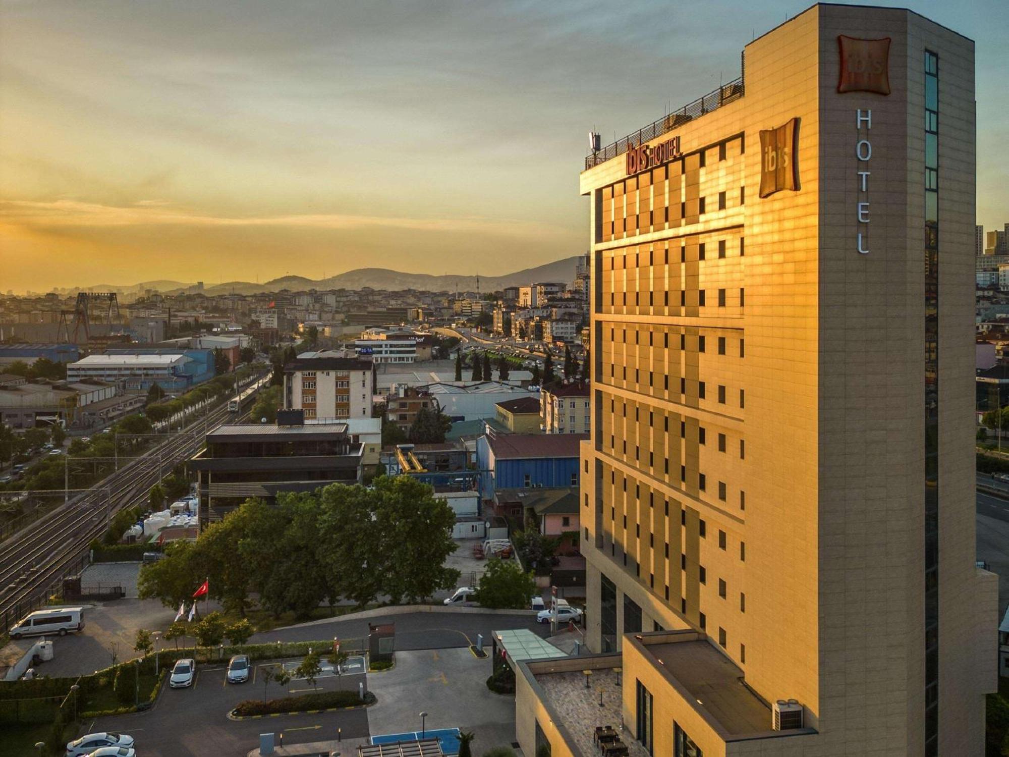 Ibis Istanbul Tuzla Hotel Cayirova Eksteriør billede